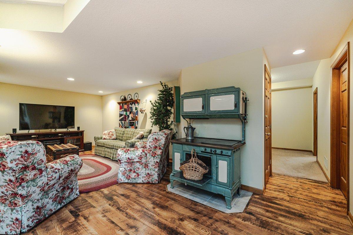 View of Residential at 14042 Forest Lane, Apple Valley MN 55124, Apple Valley (57 of 87) - Mike Wilen | Minnesota Team Real Estate