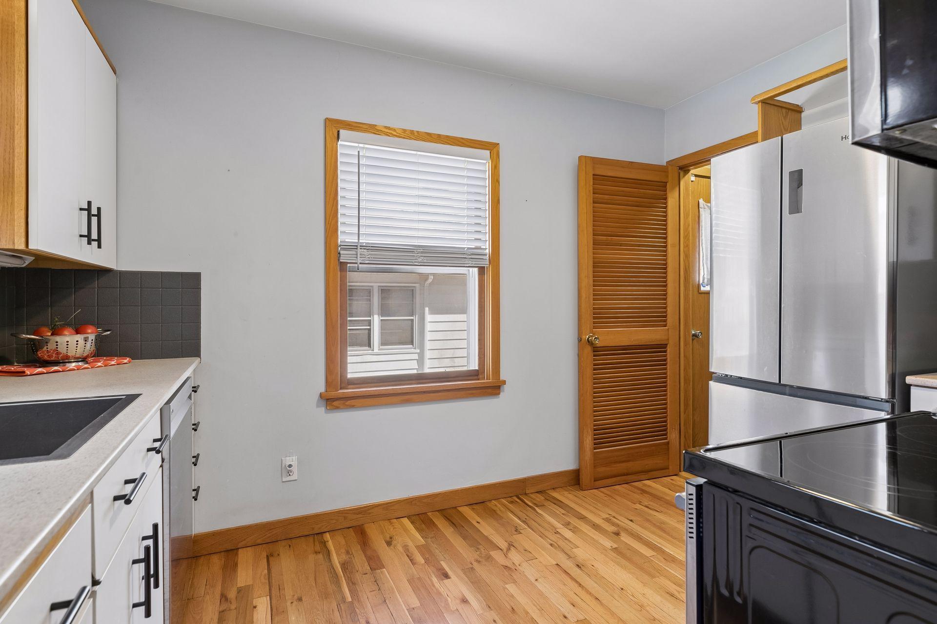 View of Residential at 776 Parkview Avenue, Saint Paul MN 55117, Saint Paul (13 of 32) - Mike Wilen | Minnesota Team Real Estate
