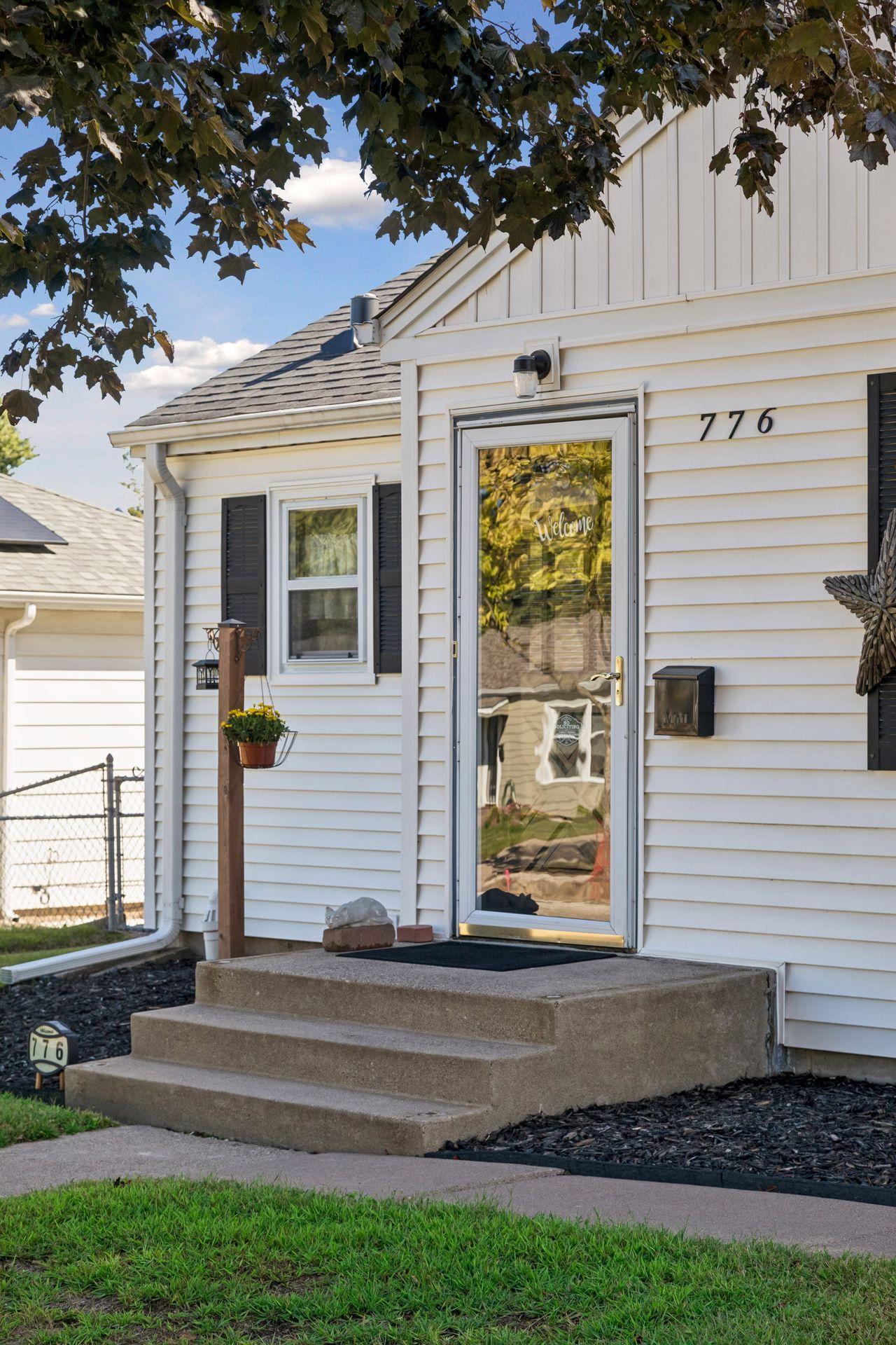 View of Residential at 776 Parkview Avenue, Saint Paul MN 55117, Saint Paul (3 of 32) - Mike Wilen | Minnesota Team Real Estate