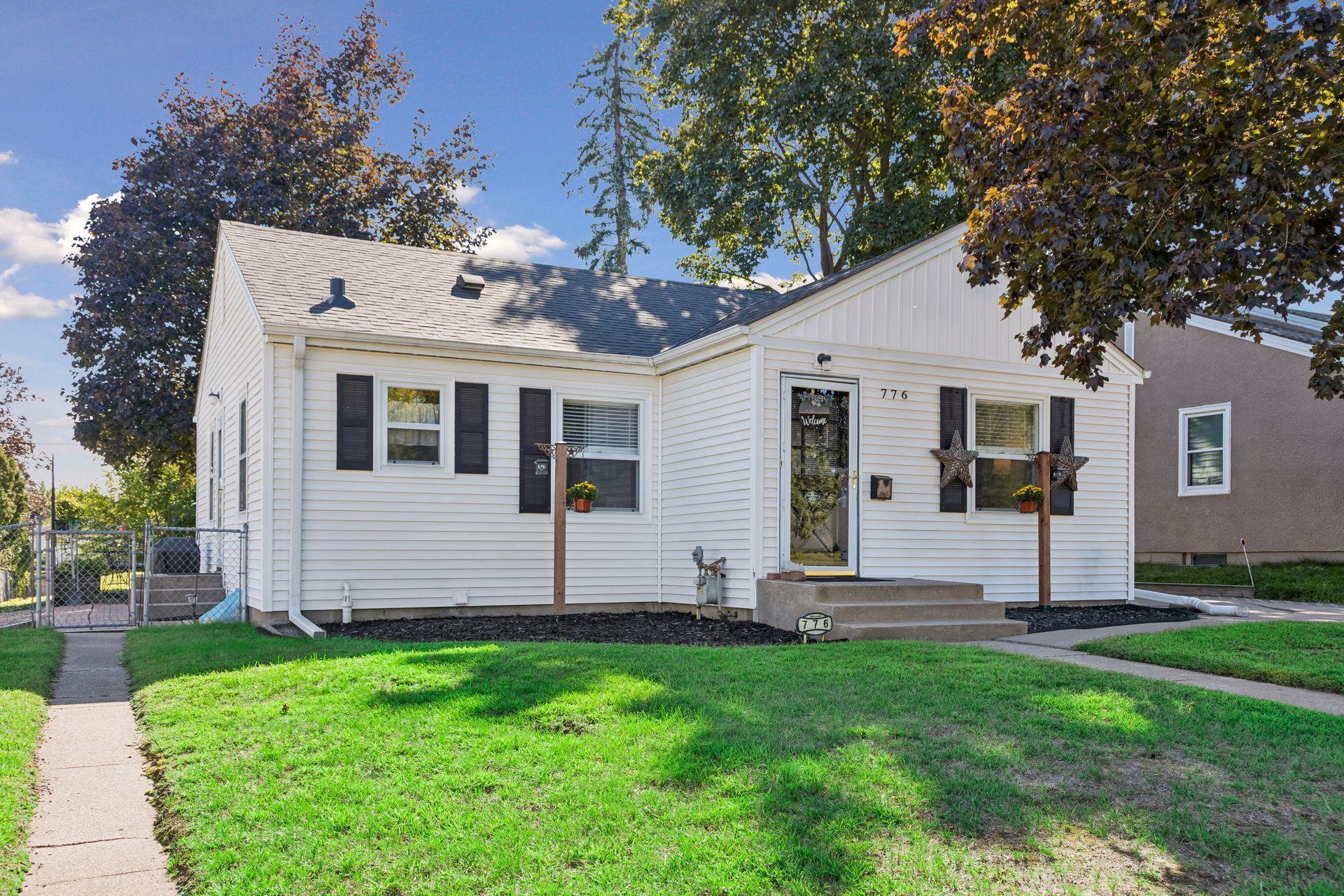 View of Residential at 776 Parkview Avenue, Saint Paul MN 55117, Saint Paul (2 of 32) - Mike Wilen | Minnesota Team Real Estate