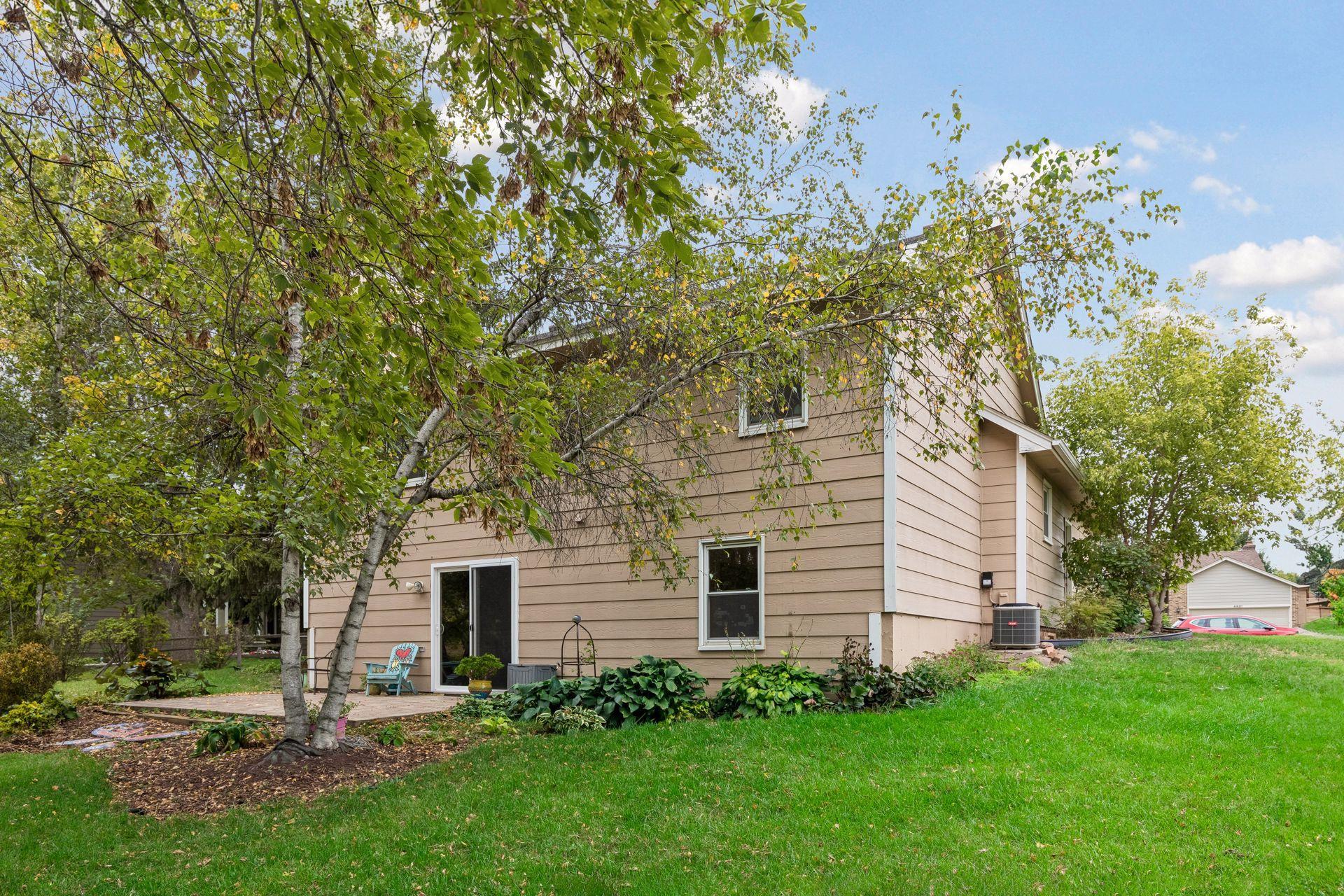 View of Residential at 4482 Oak Pond Road, Eagan MN 55123, Eagan (36 of 40) - Mike Wilen | Minnesota Team Real Estate
