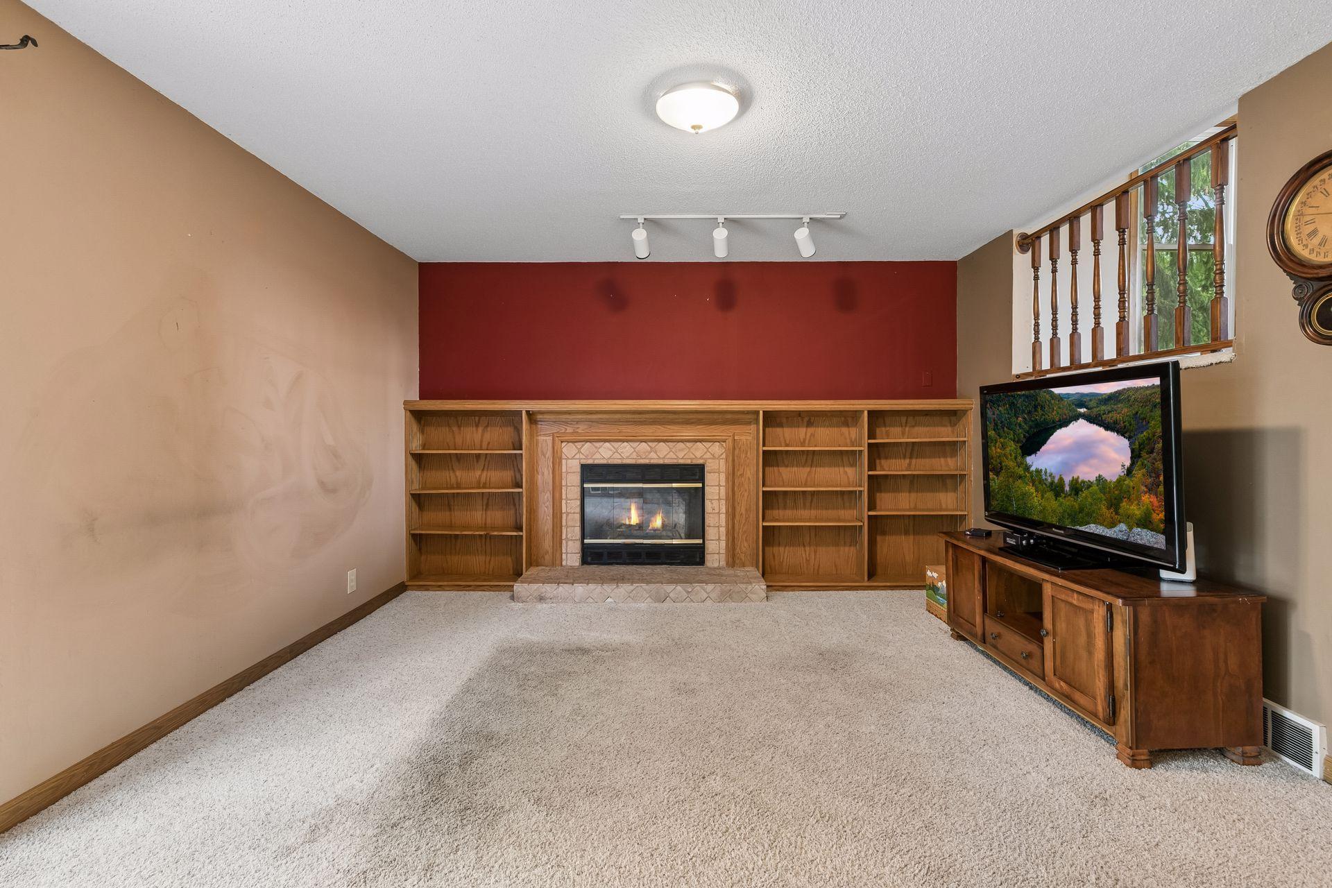 View of Residential at 4482 Oak Pond Road, Eagan MN 55123, Eagan (27 of 40) - Mike Wilen | Minnesota Team Real Estate
