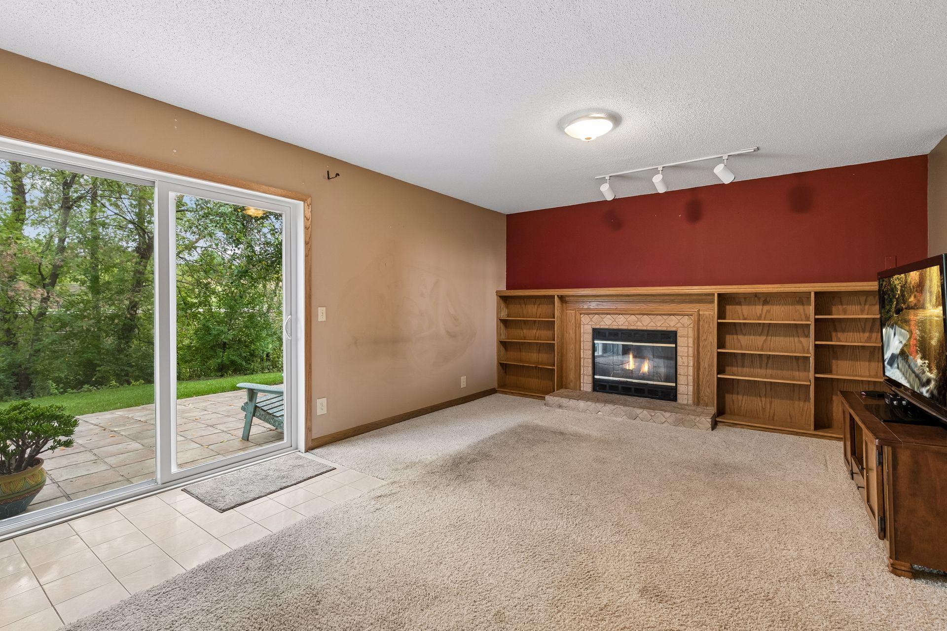 View of Residential at 4482 Oak Pond Road, Eagan MN 55123, Eagan (26 of 40) - Mike Wilen | Minnesota Team Real Estate