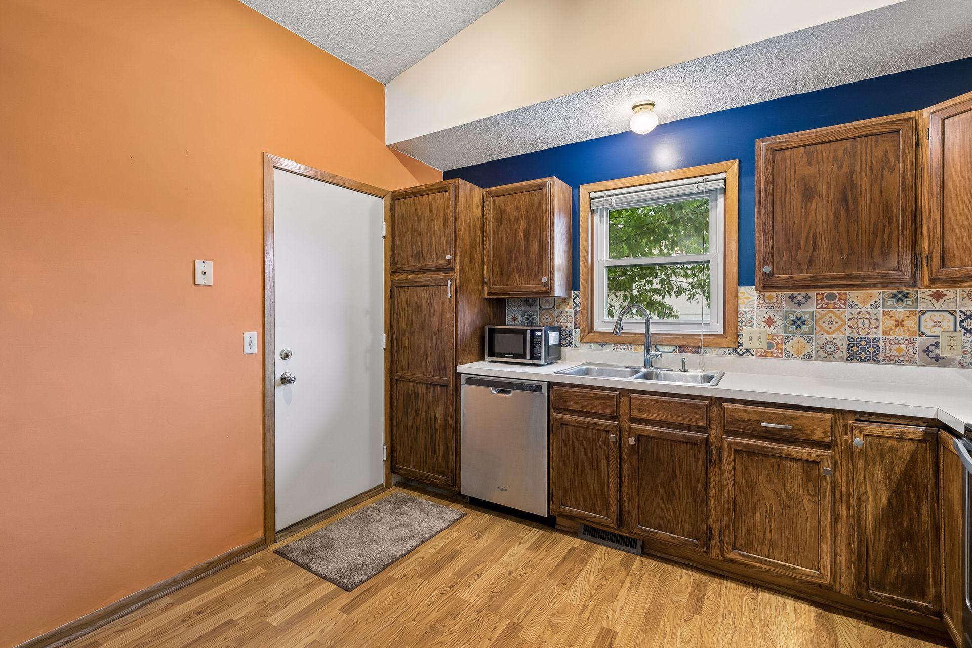 View of Residential at 4482 Oak Pond Road, Eagan MN 55123, Eagan (15 of 40) - Mike Wilen | Minnesota Team Real Estate