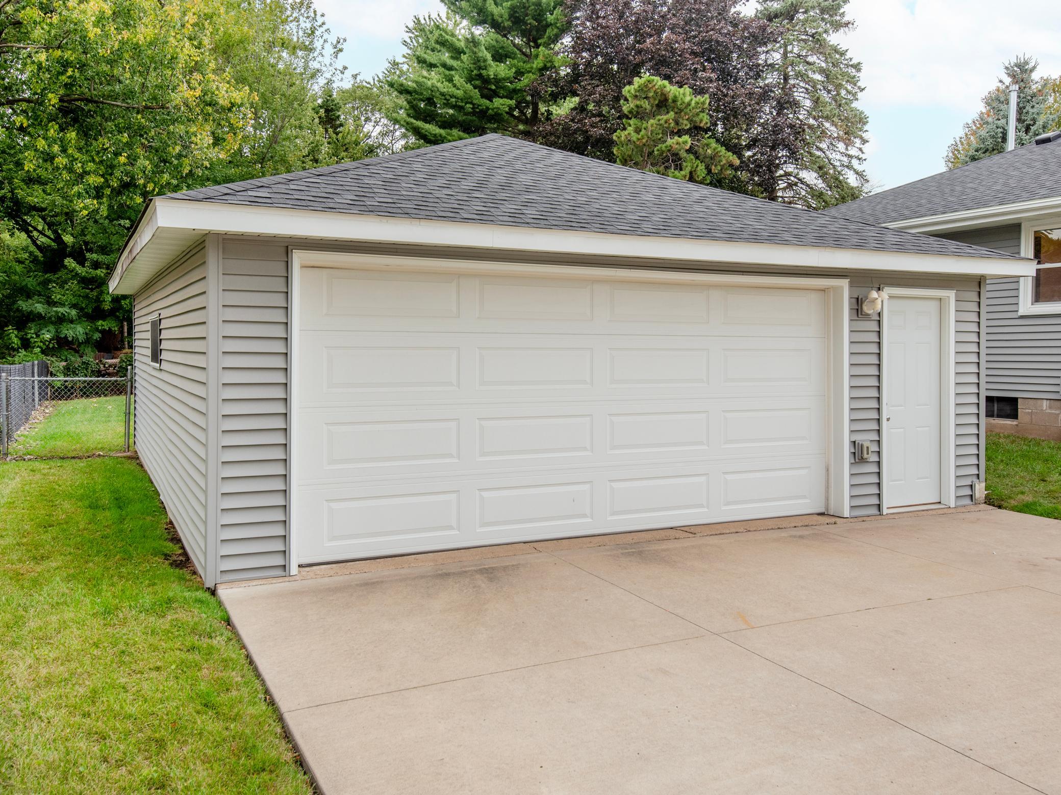 View of Residential at 416 21st Avenue, South Saint Paul MN 55075, South Saint Paul (23 of 25) - Mike Wilen | Minnesota Team Real Estate