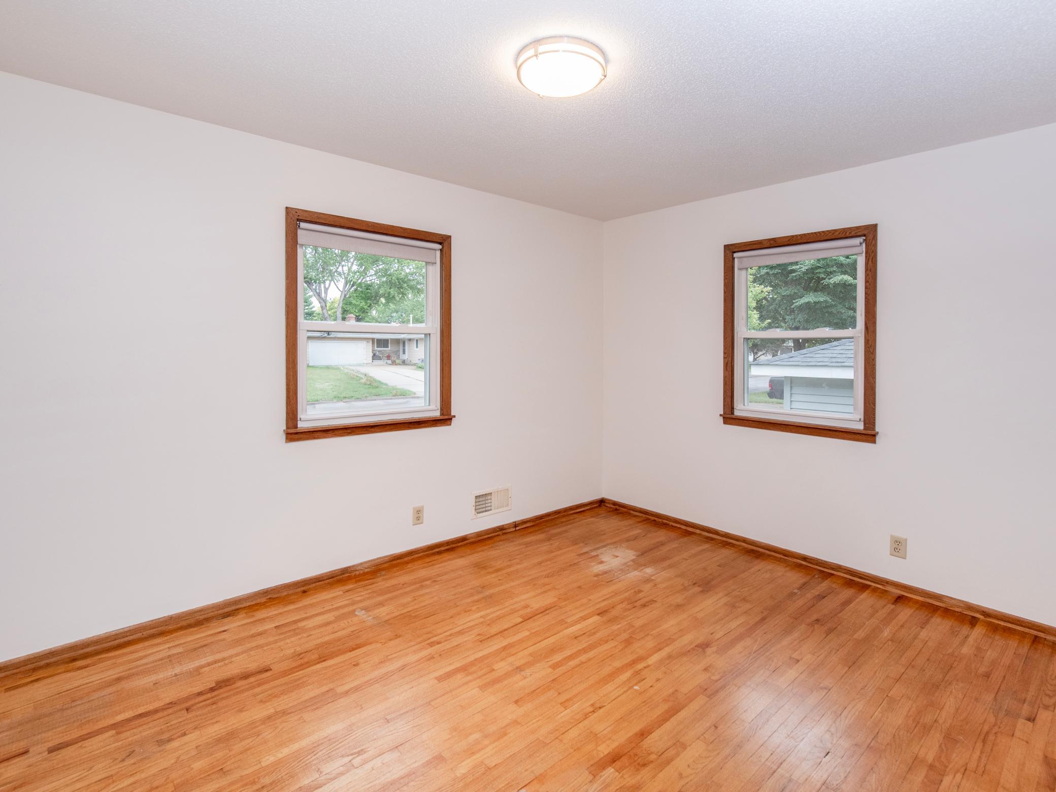 View of Residential at 416 21st Avenue, South Saint Paul MN 55075, South Saint Paul (11 of 25) - Mike Wilen | Minnesota Team Real Estate