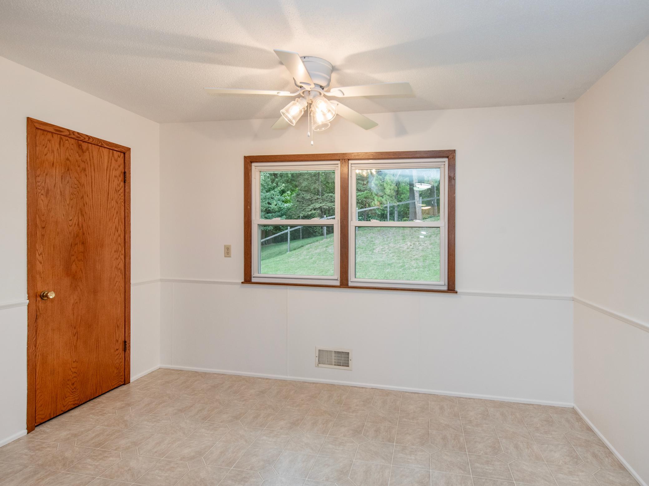 View of Residential at 416 21st Avenue, South Saint Paul MN 55075, South Saint Paul (12 of 25) - Mike Wilen | Minnesota Team Real Estate