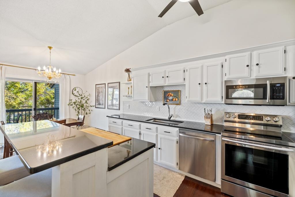 View of Residential at 6630 Falstaff Road, Woodbury MN 55125, Woodbury (9 of 42) - Mike Wilen | Minnesota Team Real Estate