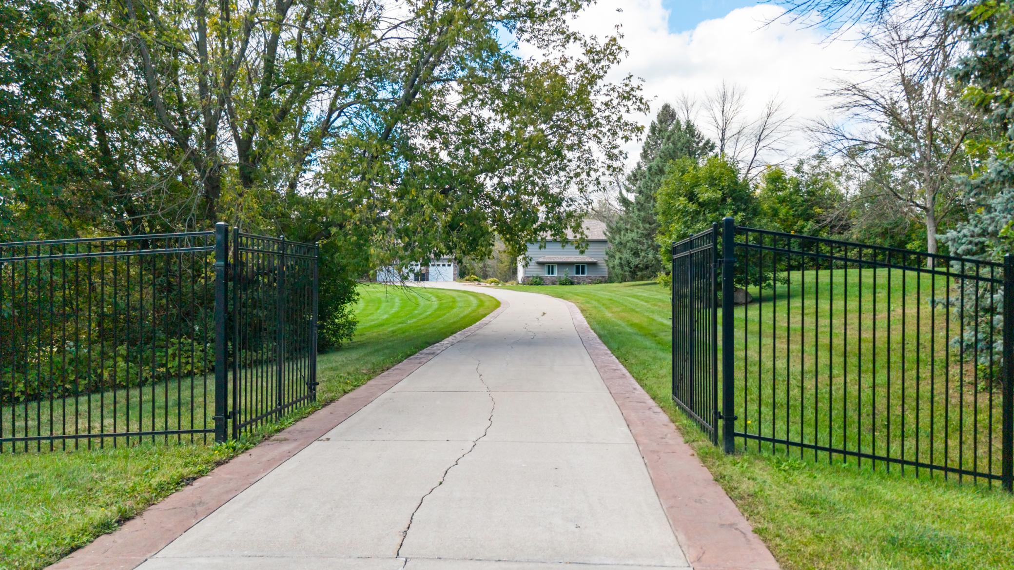 View of Residential at 22530 Forest Ridge Drive, Lakeville MN 55044, Lakeville (8 of 60) - Mike Wilen | Minnesota Team Real Estate