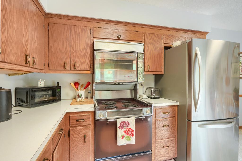 View of Residential at 6525 Sherwood Avenue, Edina MN 55435, Edina (16 of 38) - Mike Wilen | Minnesota Team Real Estate