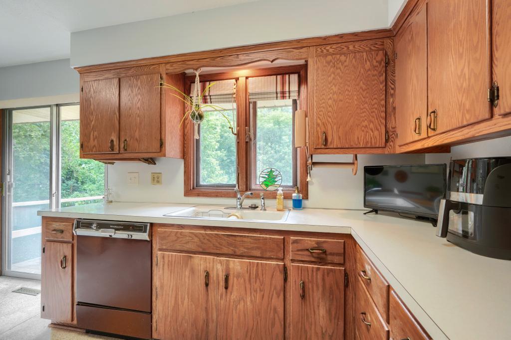 View of Residential at 6525 Sherwood Avenue, Edina MN 55435, Edina (15 of 38) - Mike Wilen | Minnesota Team Real Estate