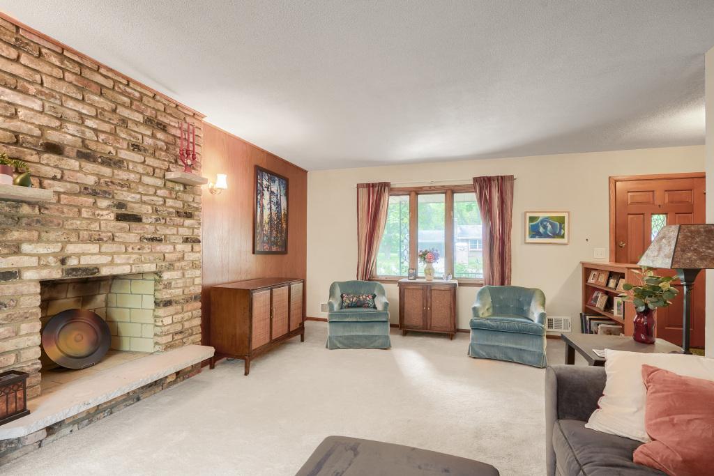 View of Residential at 6525 Sherwood Avenue, Edina MN 55435, Edina (10 of 38) - Mike Wilen | Minnesota Team Real Estate