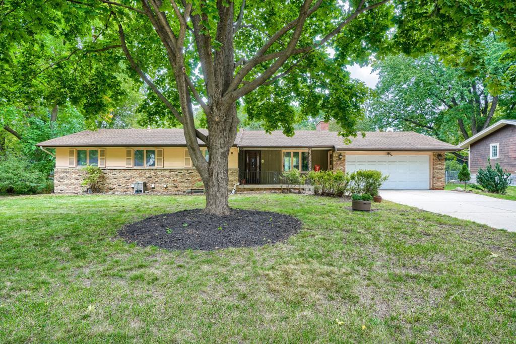View of Residential at 6525 Sherwood Avenue, Edina MN 55435, Edina (3 of 38) - Mike Wilen | Minnesota Team Real Estate