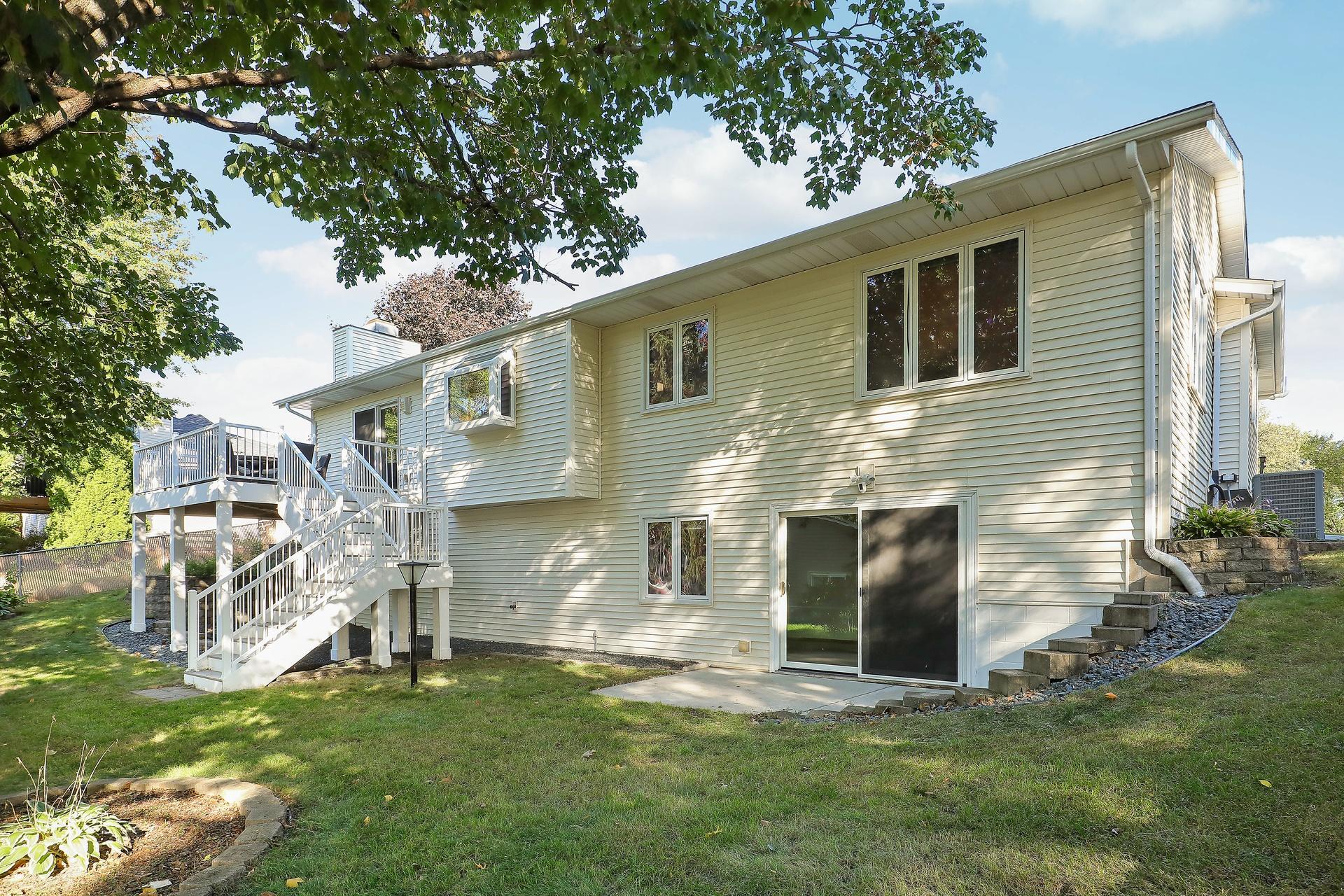 View of Residential at 10632 Daisy Circle, Bloomington MN 55438, Bloomington (24 of 30) - Mike Wilen | Minnesota Team Real Estate
