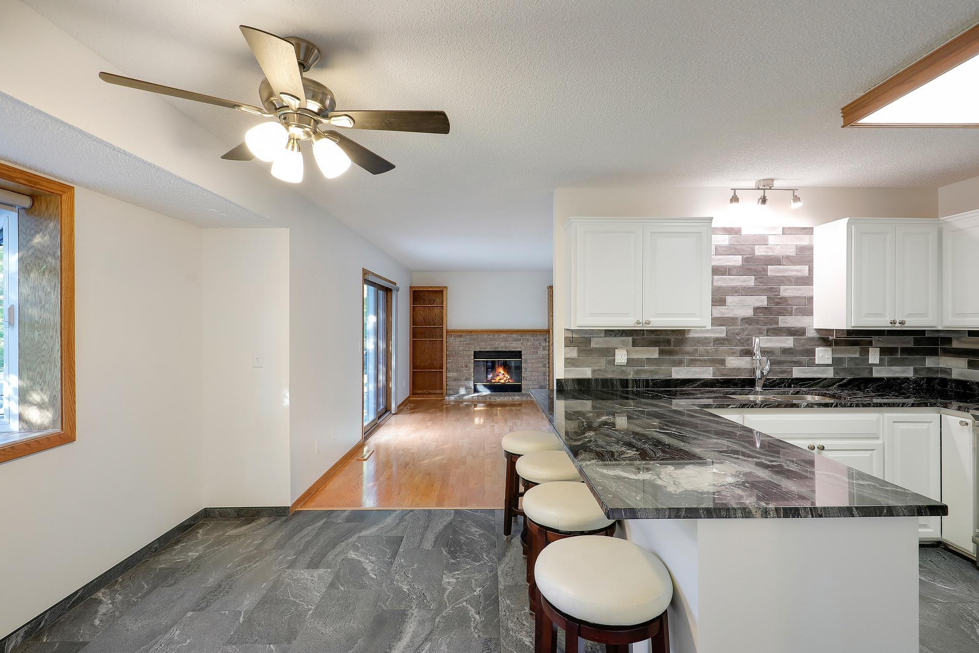 View of Residential at 10632 Daisy Circle, Bloomington MN 55438, Bloomington (10 of 30) - Mike Wilen | Minnesota Team Real Estate