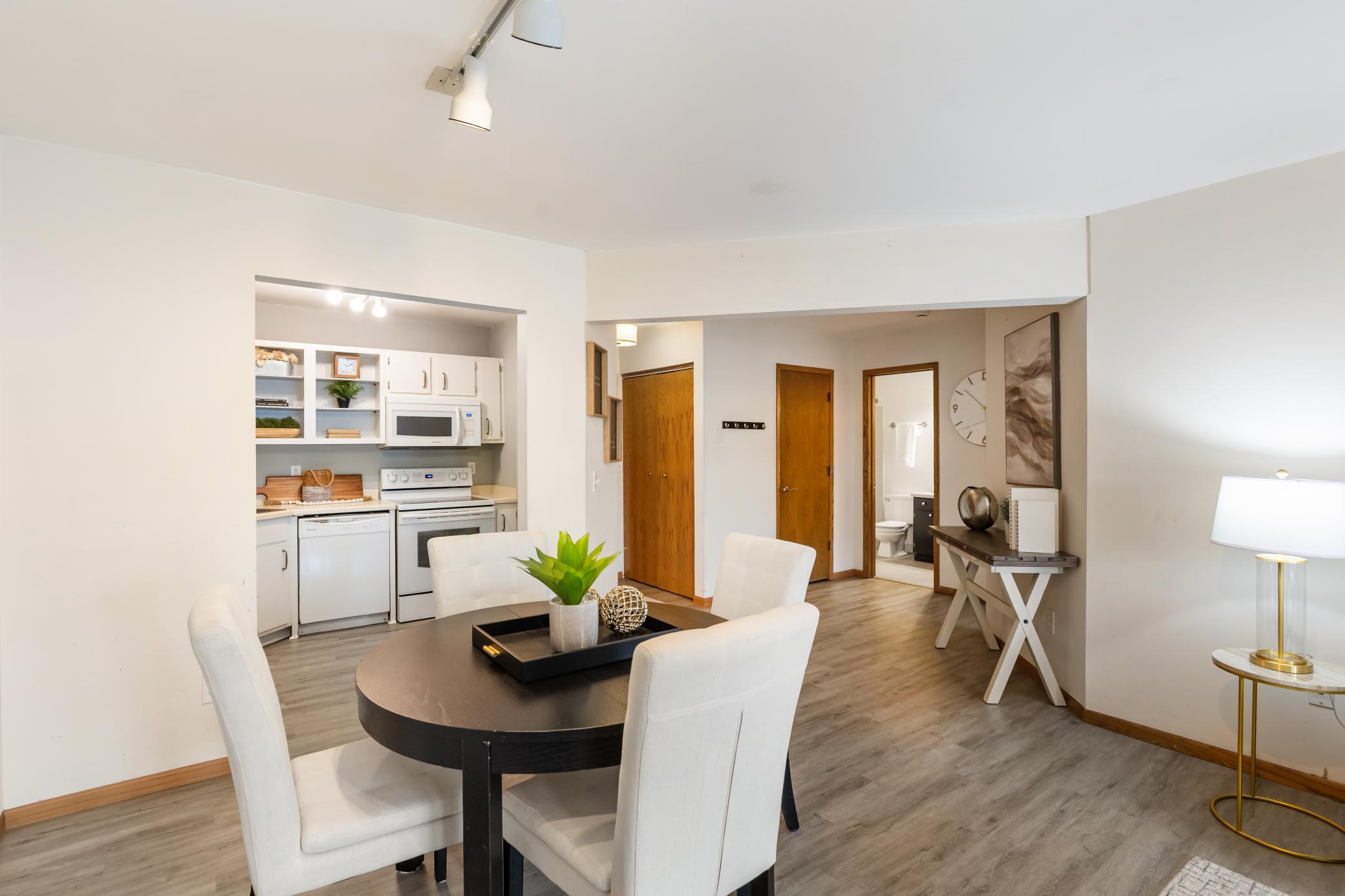 View of Residential at 2425 Franklin Avenue #205, Minneapolis MN 55406, Minneapolis (8 of 25) - Mike Wilen | Minnesota Team Real Estate