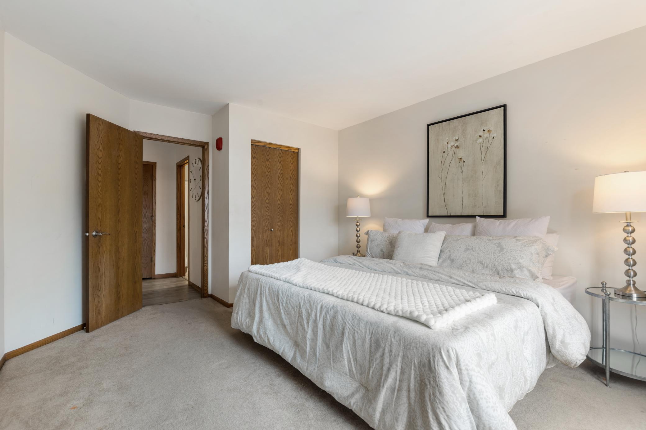 View of Residential at 2425 Franklin Avenue #205, Minneapolis MN 55406, Minneapolis (15 of 25) - Mike Wilen | Minnesota Team Real Estate