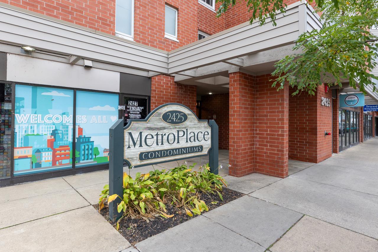 View of (CC) High Rise (4+ Levels) at 2425 Franklin Avenue, Minneapolis - Mike Wilen | Minnesota Team Real Estate