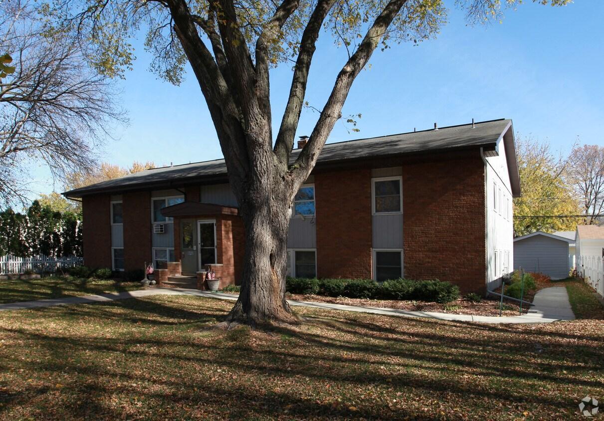 View of Apartments/Multi Family at 4225 Bloomington Avenue, Minneapolis - Mike Wilen | Minnesota Team Real Estate