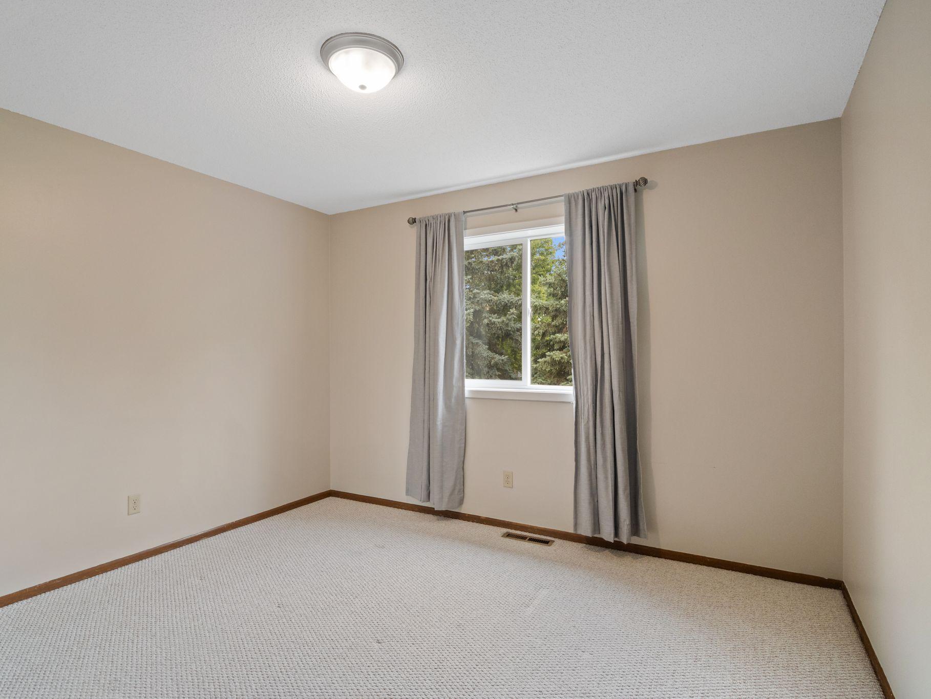 View of Residential at 450 Etna Street #201, Saint Paul MN 55106, Saint Paul (14 of 20) - Mike Wilen | Minnesota Team Real Estate