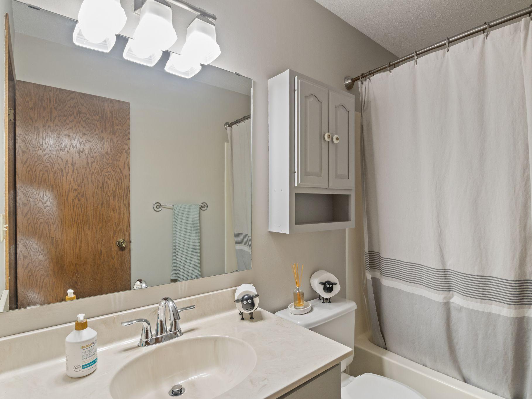 View of Residential at 450 Etna Street #201, Saint Paul MN 55106, Saint Paul (11 of 20) - Mike Wilen | Minnesota Team Real Estate