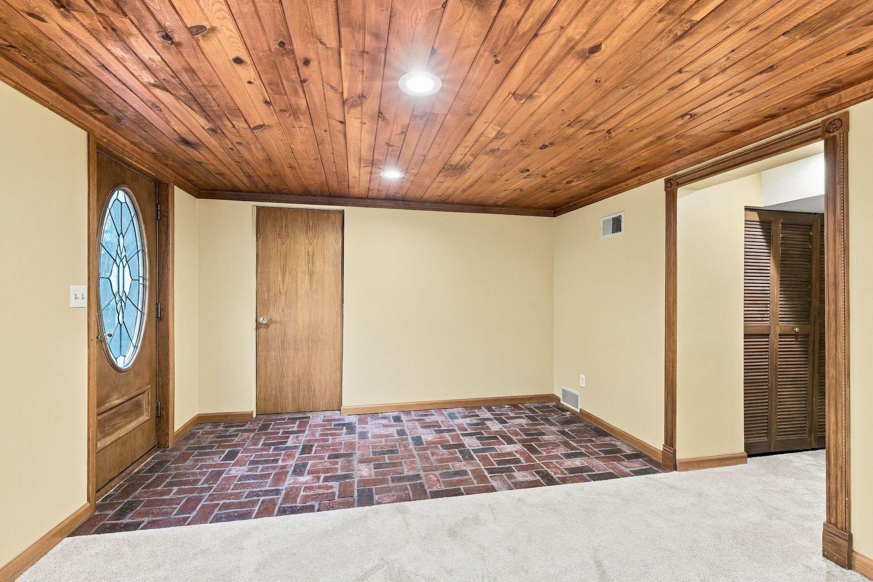 View of Residential at 5136 Bedford Avenue, Edina MN 55436, Edina (16 of 25) - Mike Wilen | Minnesota Team Real Estate
