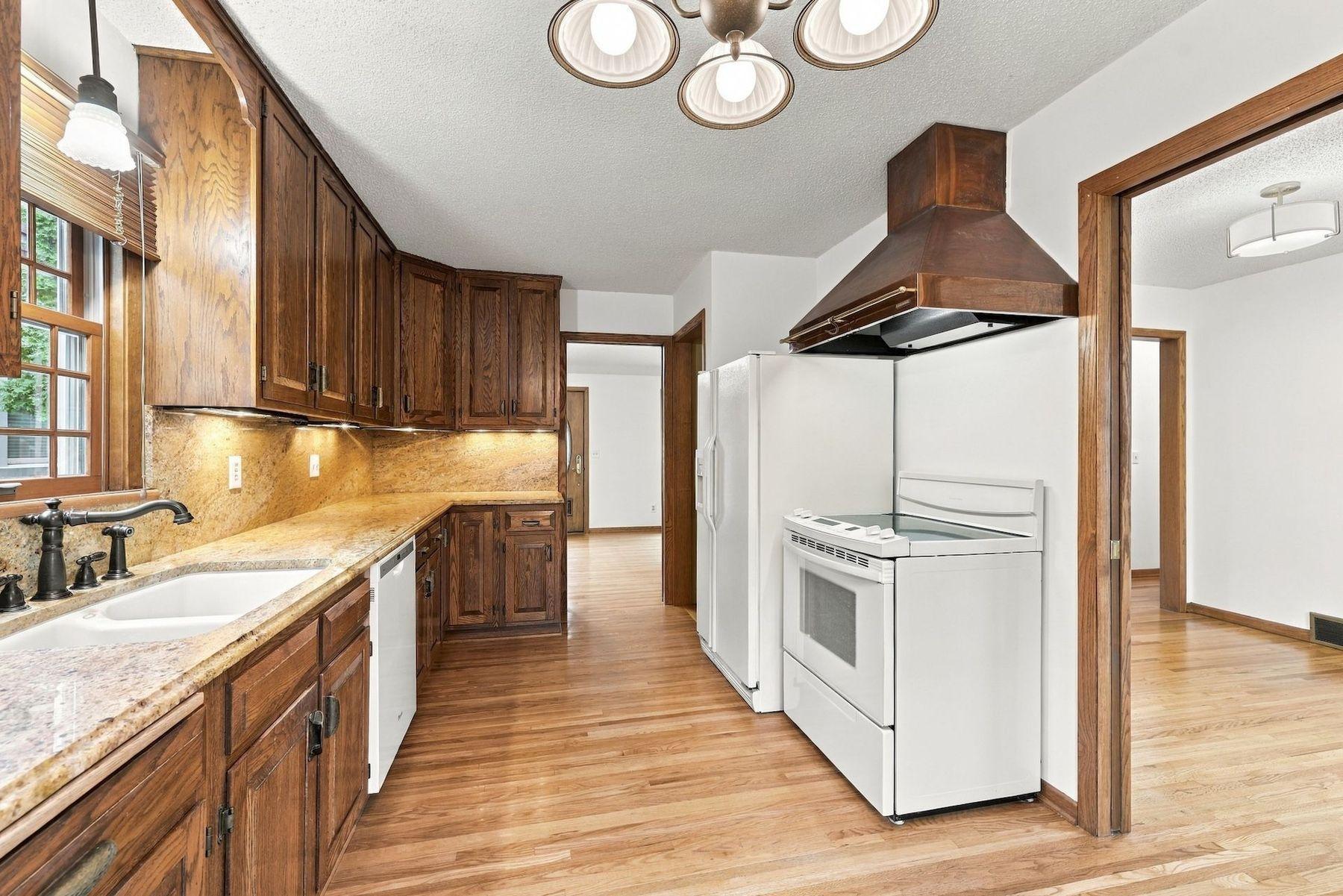 View of Residential at 5136 Bedford Avenue, Edina MN 55436, Edina (7 of 25) - Mike Wilen | Minnesota Team Real Estate