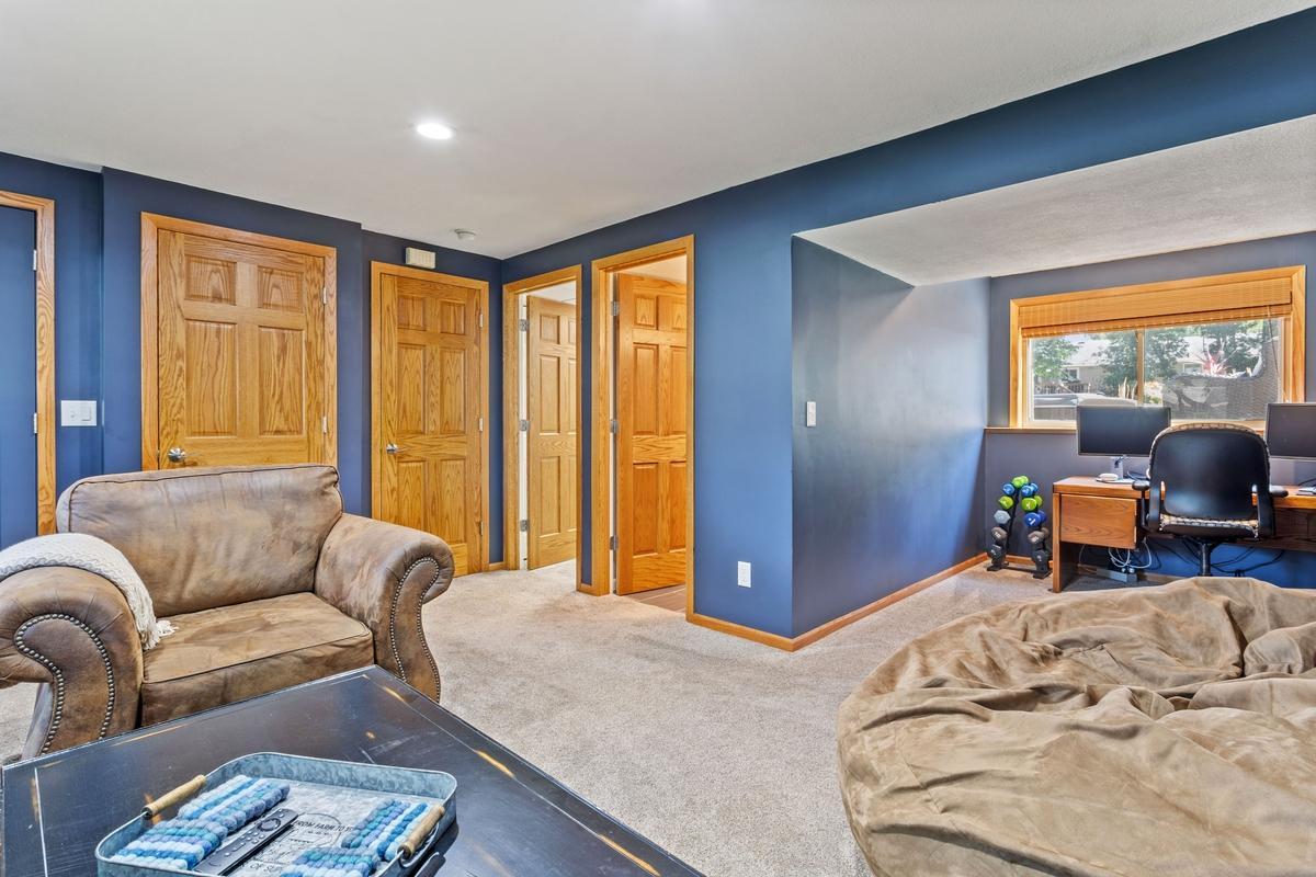View of Residential at 12041 Robin Road, Maple Grove MN 55369, Maple Grove (20 of 33) - Mike Wilen | Minnesota Team Real Estate