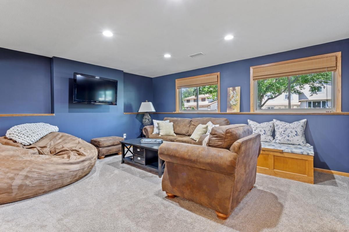 View of Residential at 12041 Robin Road, Maple Grove MN 55369, Maple Grove (18 of 33) - Mike Wilen | Minnesota Team Real Estate