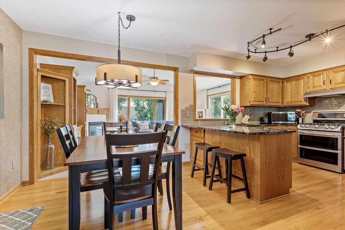 View of Residential at 12041 Robin Road, Maple Grove MN 55369, Maple Grove (8 of 33) - Mike Wilen | Minnesota Team Real Estate