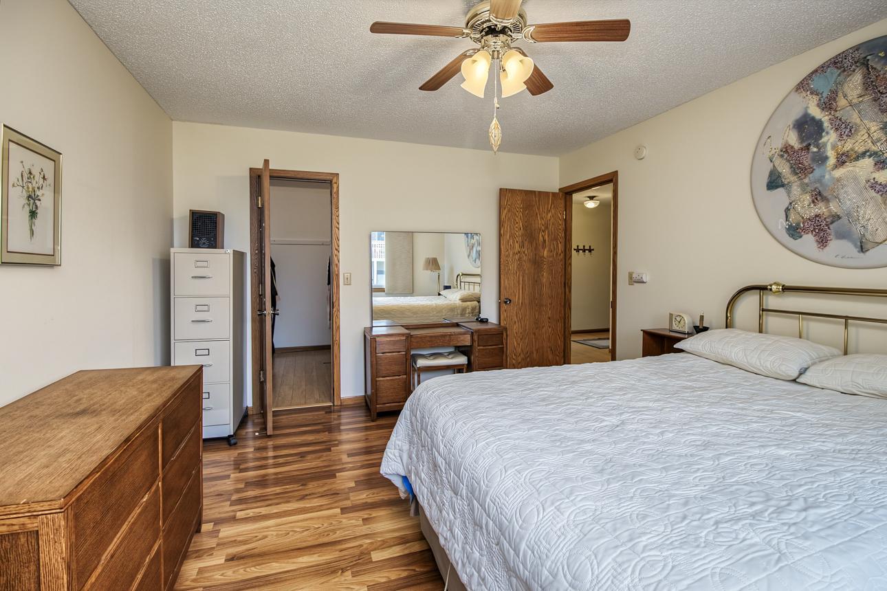 View of Residential at 3774 Goodwin Avenue, Oakdale MN 55128, Oakdale (19 of 25) - Mike Wilen | Minnesota Team Real Estate