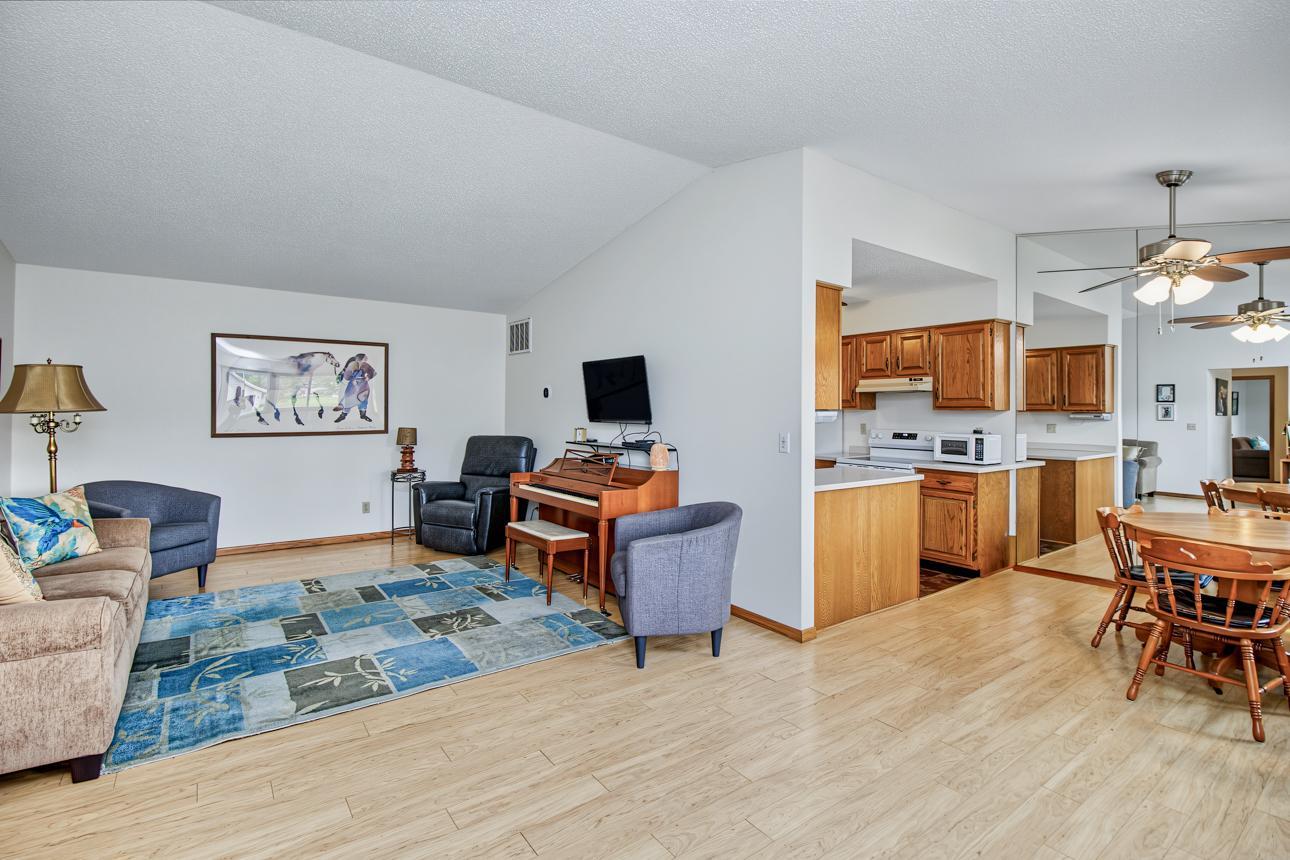 View of Residential at 3774 Goodwin Avenue, Oakdale MN 55128, Oakdale (7 of 25) - Mike Wilen | Minnesota Team Real Estate