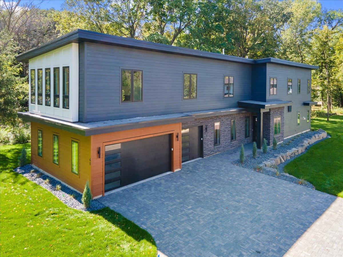 View of Single Family at 40 Lilah Lane, Tonka Bay - Mike Wilen | Minnesota Team Real Estate