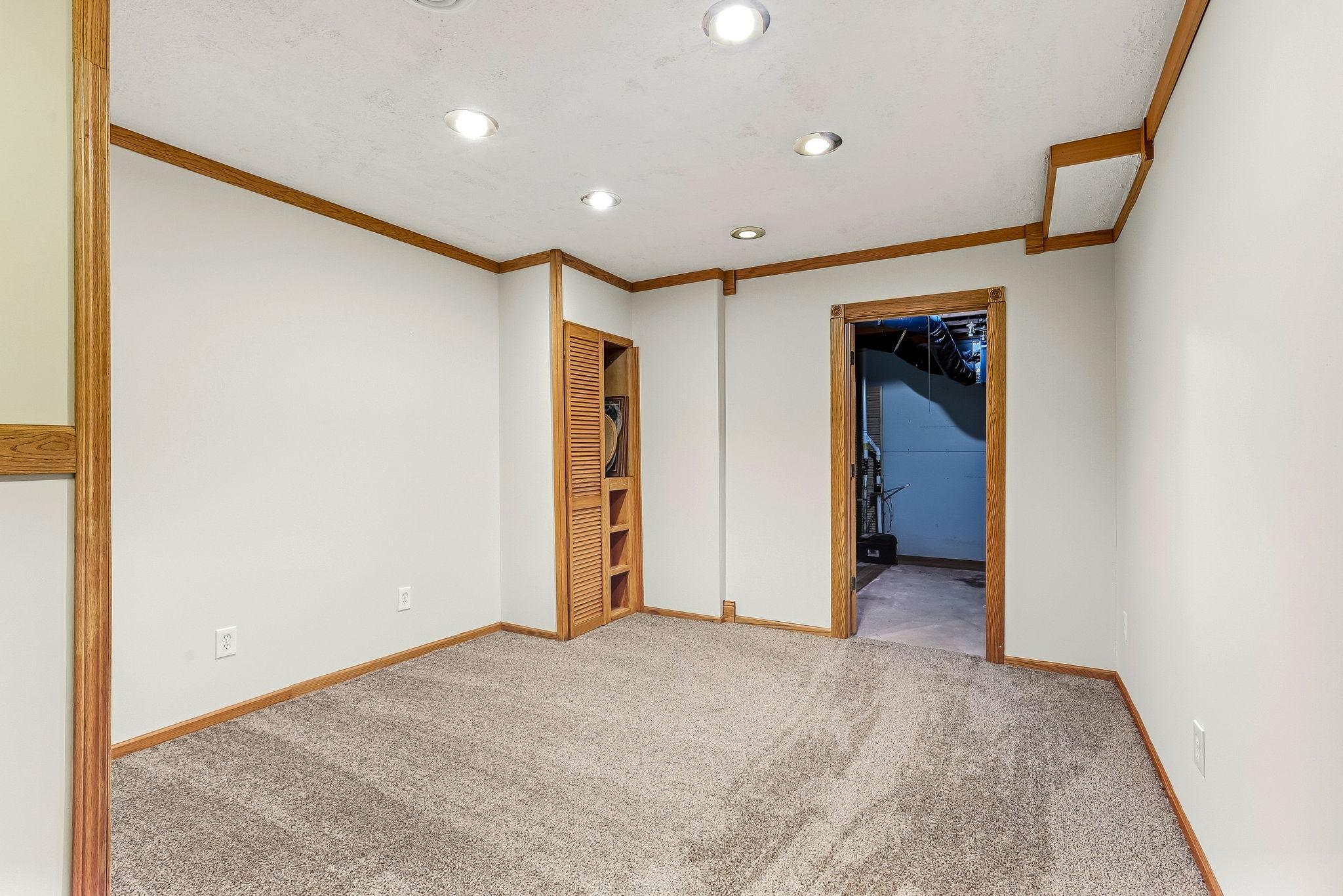 View of Residential at 2413 Bridle Creek Trail, Chanhassen MN 55317, Chanhassen (37 of 46) - Mike Wilen | Minnesota Team Real Estate