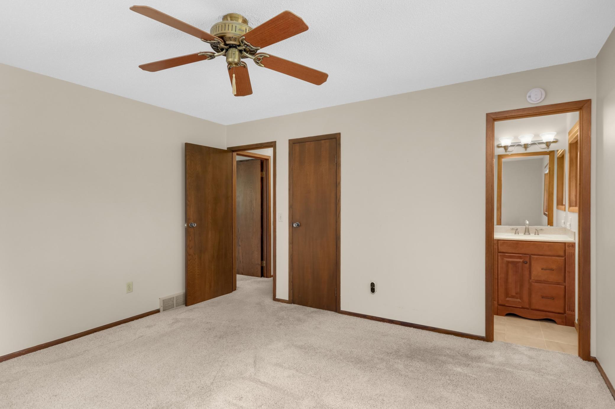 View of Residential at 5220 Cottonwood Lane, Plymouth MN 55442, Plymouth (19 of 22) - Mike Wilen | Minnesota Team Real Estate