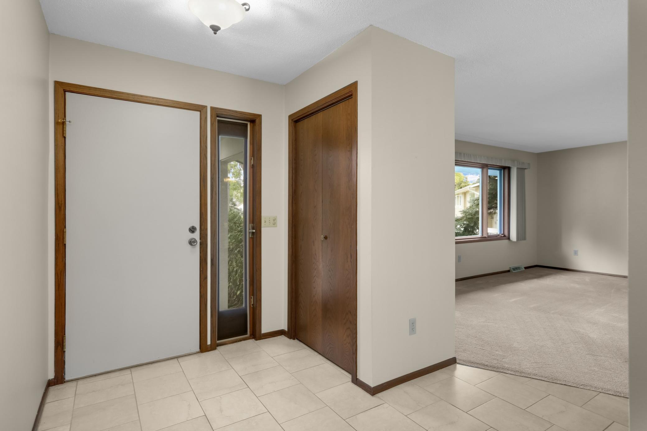 View of Residential at 5220 Cottonwood Lane, Plymouth MN 55442, Plymouth (6 of 22) - Mike Wilen | Minnesota Team Real Estate