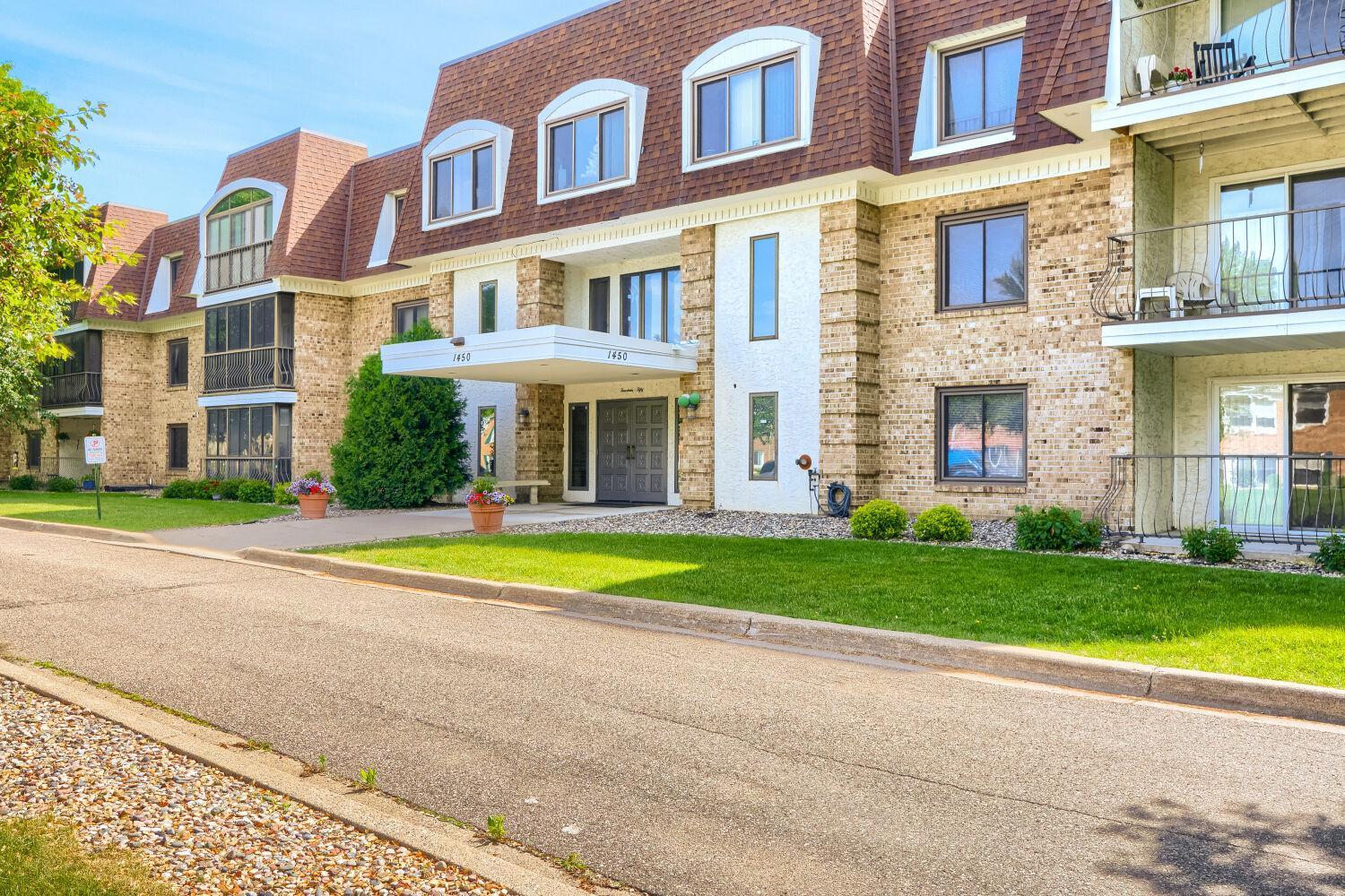 View of (CC) Low Rise (3- Levels) at 1450 Bidwell Street, West Saint Paul - Mike Wilen | Minnesota Team Real Estate
