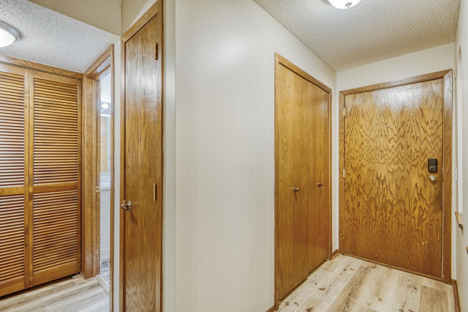 View of Residential at 1450 Bidwell Street #108, West Saint Paul MN 55118, West Saint Paul (2 of 22) - Mike Wilen | Minnesota Team Real Estate