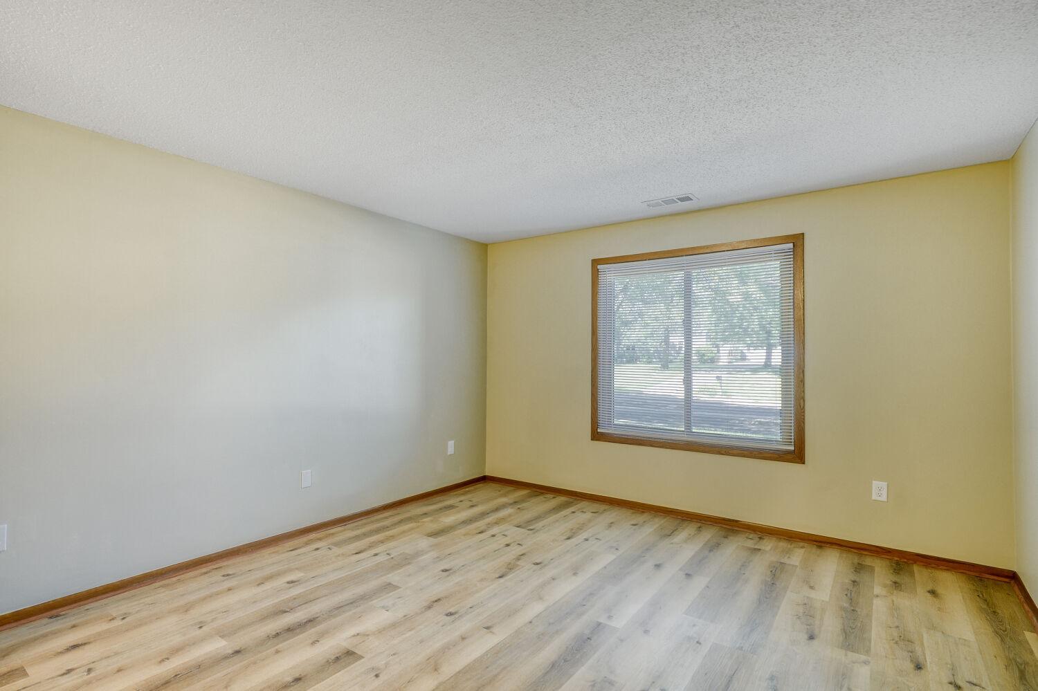 View of Residential at 1450 Bidwell Street #108, West Saint Paul MN 55118, West Saint Paul (11 of 22) - Mike Wilen | Minnesota Team Real Estate