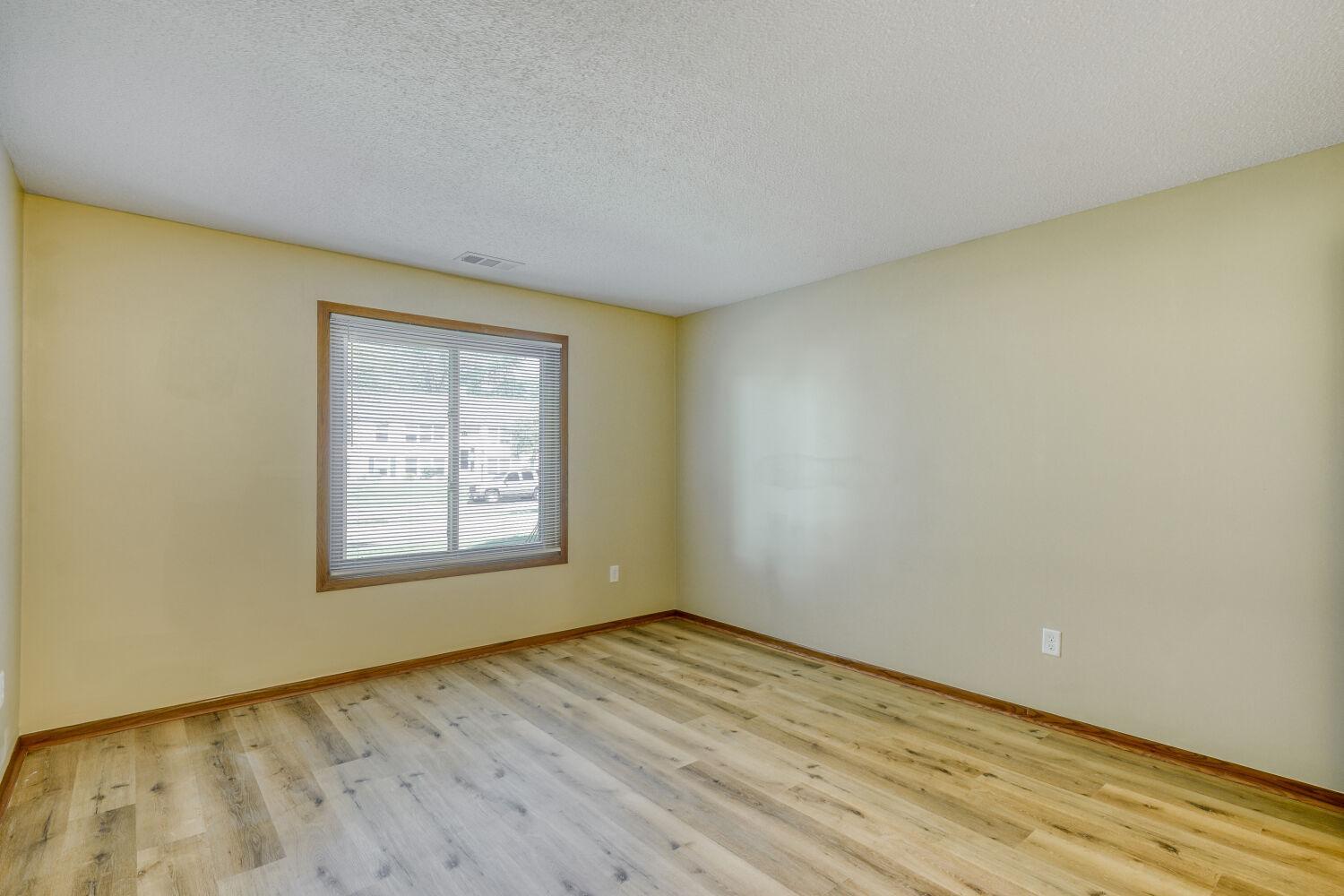 View of Residential at 1450 Bidwell Street #108, West Saint Paul MN 55118, West Saint Paul (12 of 22) - Mike Wilen | Minnesota Team Real Estate