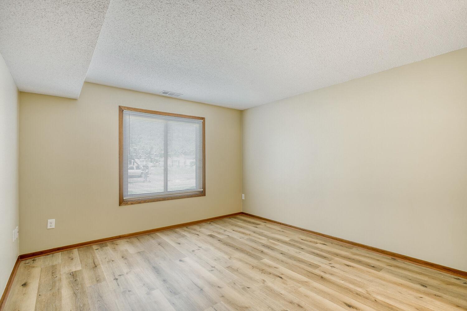 View of Residential at 1450 Bidwell Street #108, West Saint Paul MN 55118, West Saint Paul (15 of 22) - Mike Wilen | Minnesota Team Real Estate