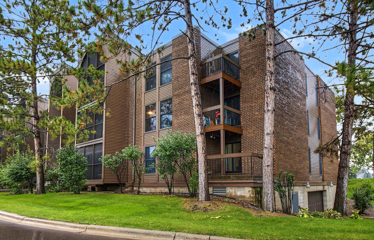 View of Residential at 9700 Portland Avenue #128, Bloomington MN 55420, Bloomington (36 of 44) - Mike Wilen | Minnesota Team Real Estate