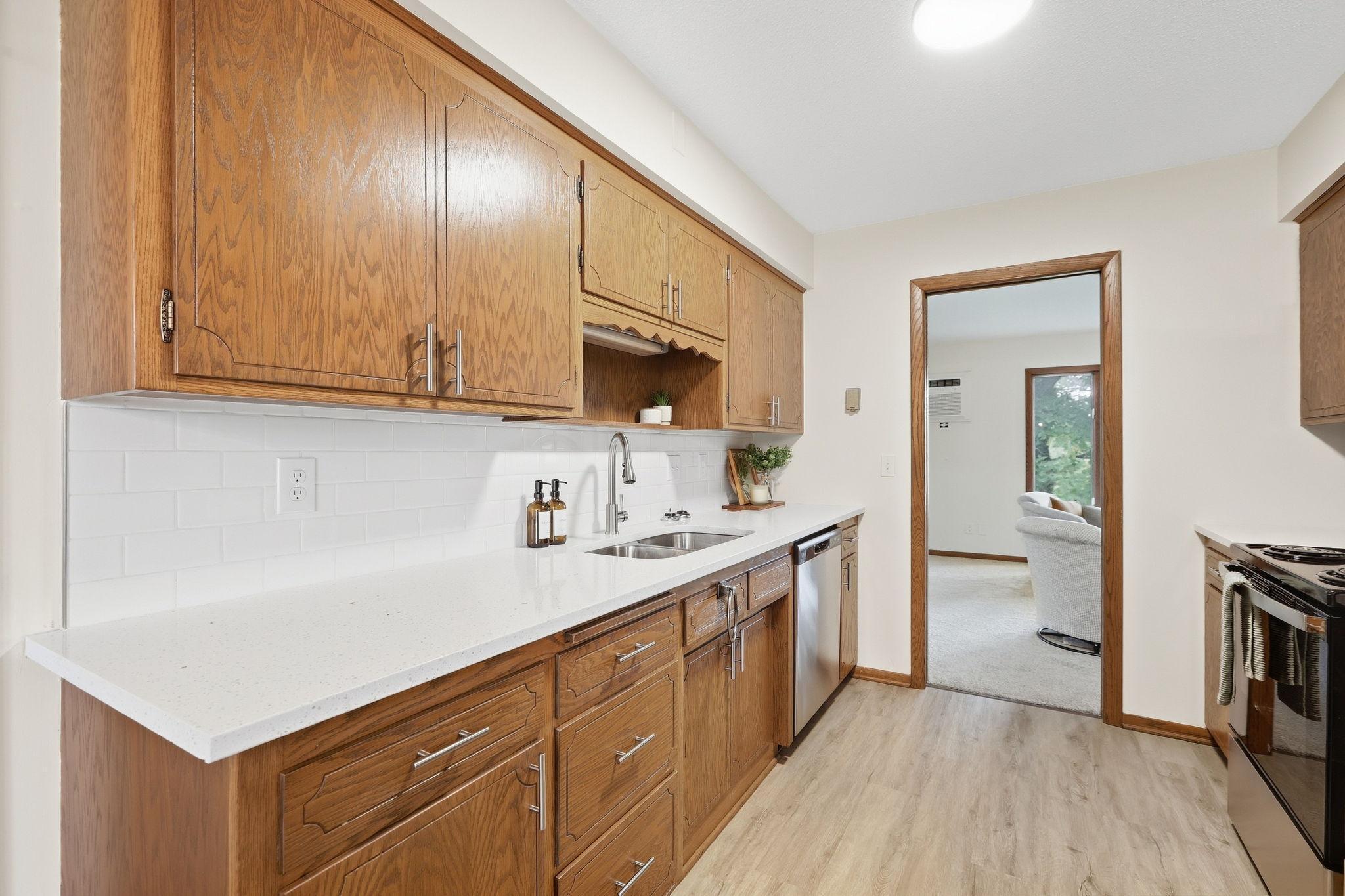 View of Residential at 10225 Jersey Avenue, Chaska MN 55318, Chaska (9 of 51) - Mike Wilen | Minnesota Team Real Estate