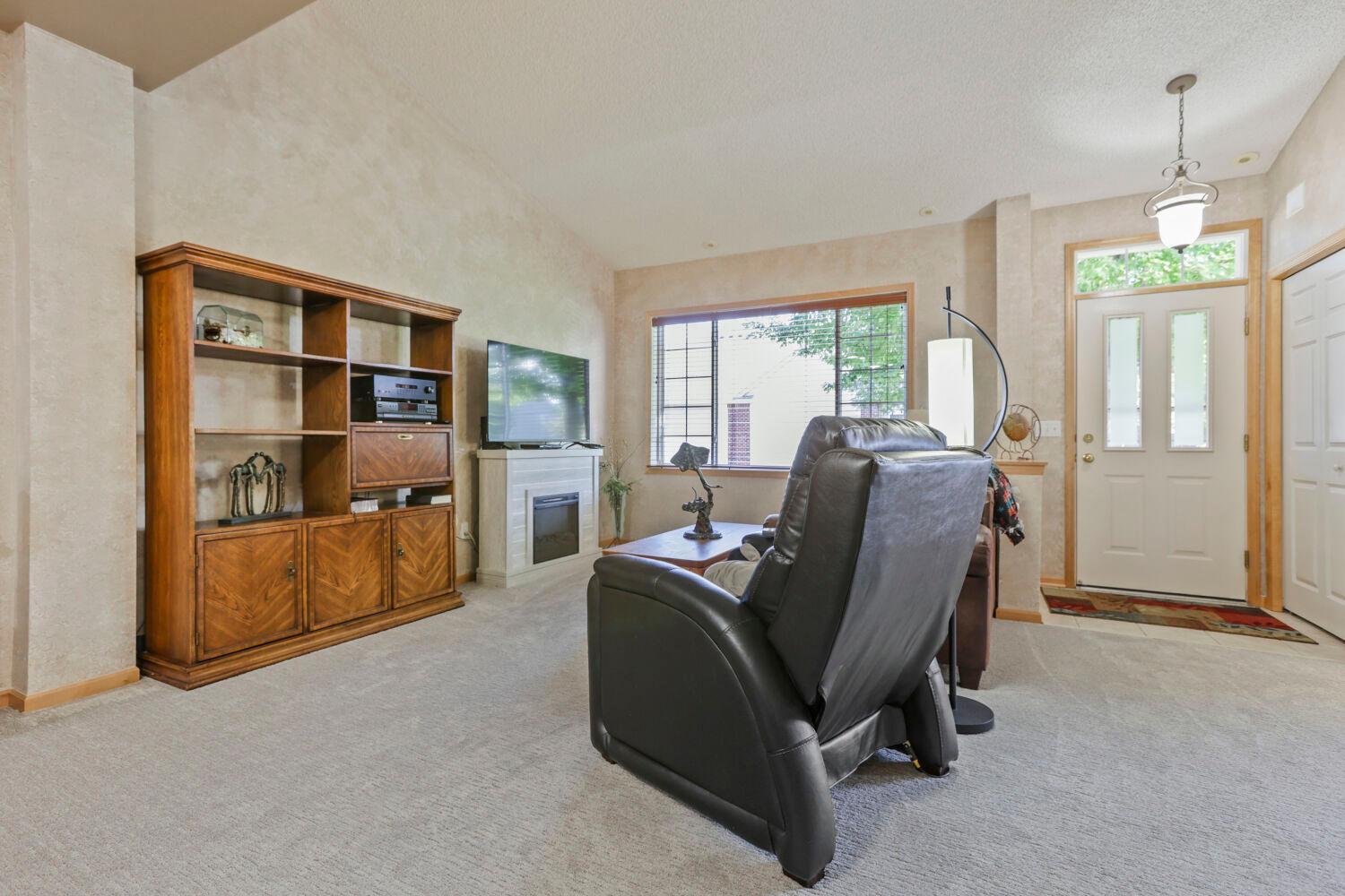 View of Residential at 12016 Vermillion Street #B, Blaine MN 55449, Blaine (11 of 28) - Mike Wilen | Minnesota Team Real Estate