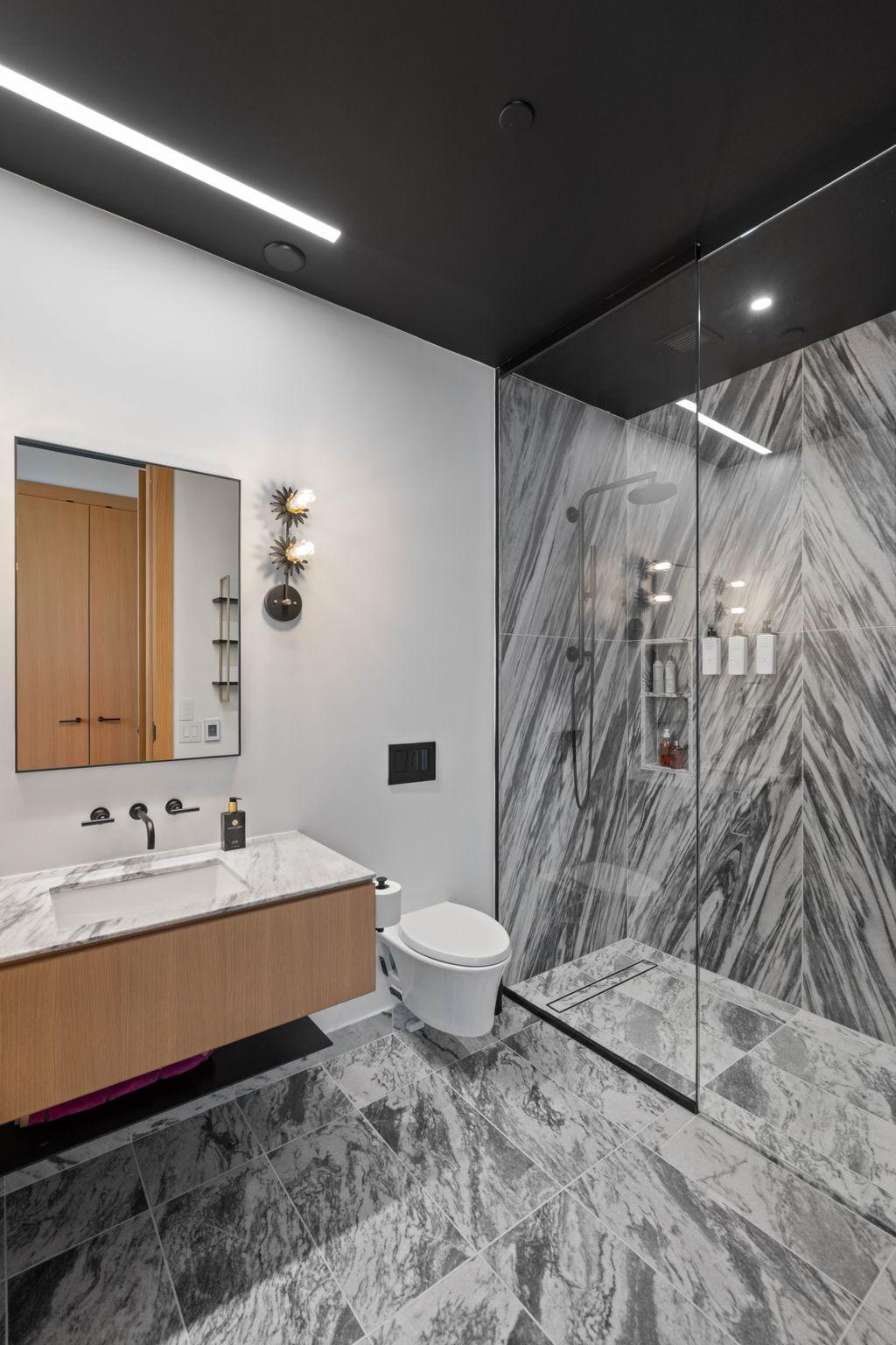 View of Residential at 255 Hennepin Avenue #3204, Minneapolis MN 55408, Minneapolis (52 of 73) - Mike Wilen | Minnesota Team Real Estate