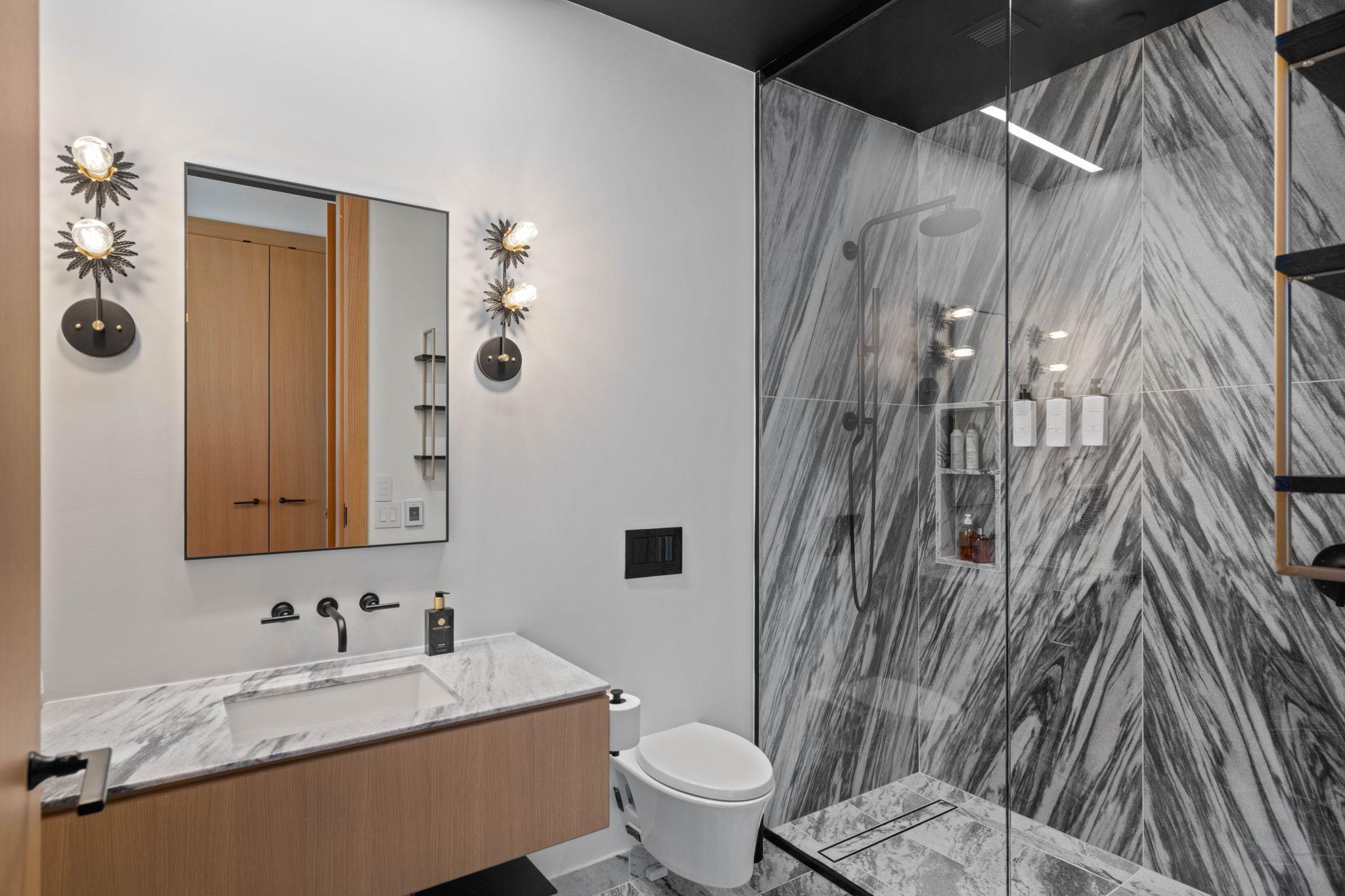 View of Residential at 255 Hennepin Avenue #3204, Minneapolis MN 55408, Minneapolis (51 of 73) - Mike Wilen | Minnesota Team Real Estate