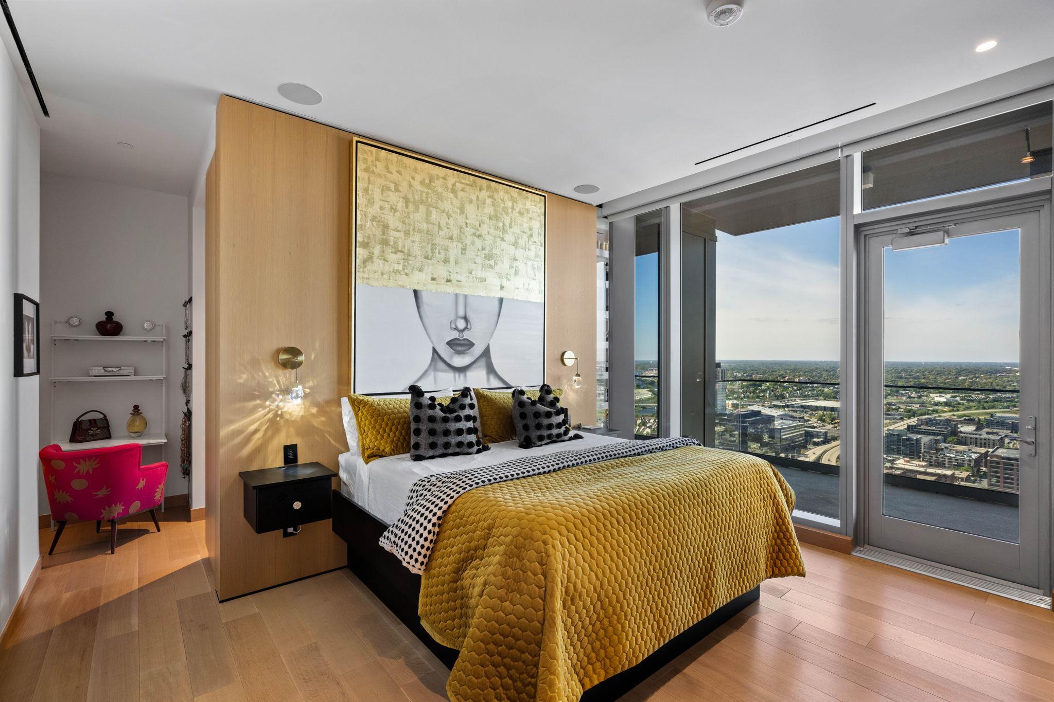 View of Residential at 255 Hennepin Avenue #3204, Minneapolis MN 55408, Minneapolis (24 of 73) - Mike Wilen | Minnesota Team Real Estate