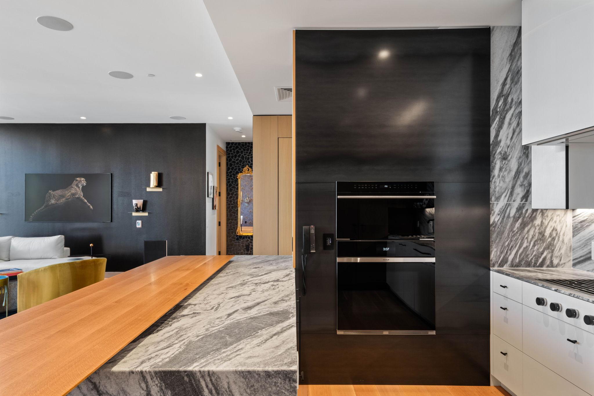 View of Residential at 255 Hennepin Avenue #3204, Minneapolis MN 55408, Minneapolis (10 of 73) - Mike Wilen | Minnesota Team Real Estate