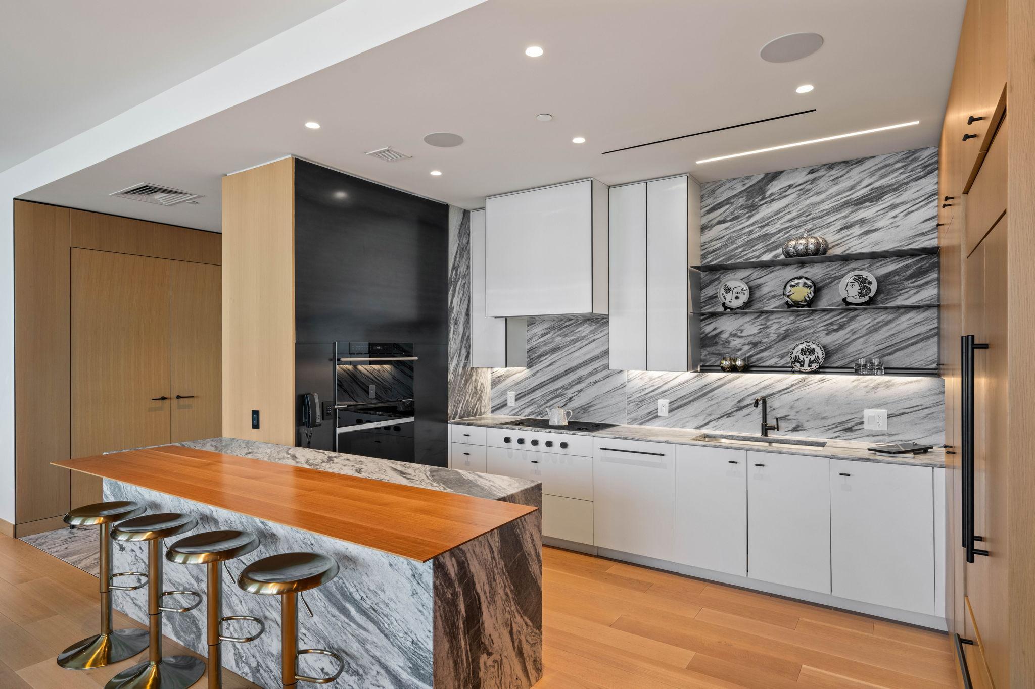 View of Residential at 255 Hennepin Avenue #3204, Minneapolis MN 55408, Minneapolis (9 of 73) - Mike Wilen | Minnesota Team Real Estate