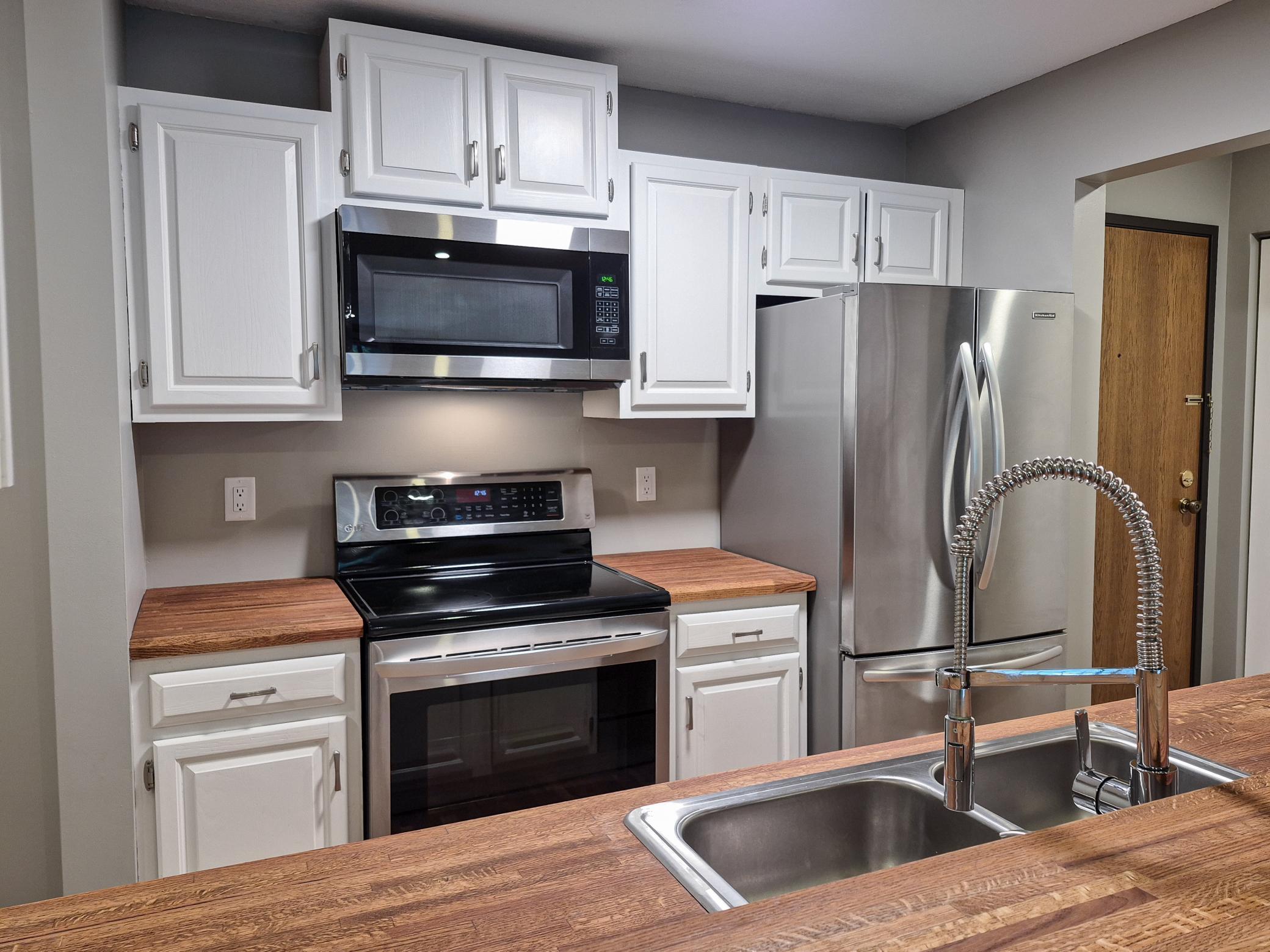 View of Residential at 4625 Minnetonka Boulevard #205, Saint Louis Park MN 55416, Saint Louis Park (5 of 16) - Mike Wilen | Minnesota Team Real Estate